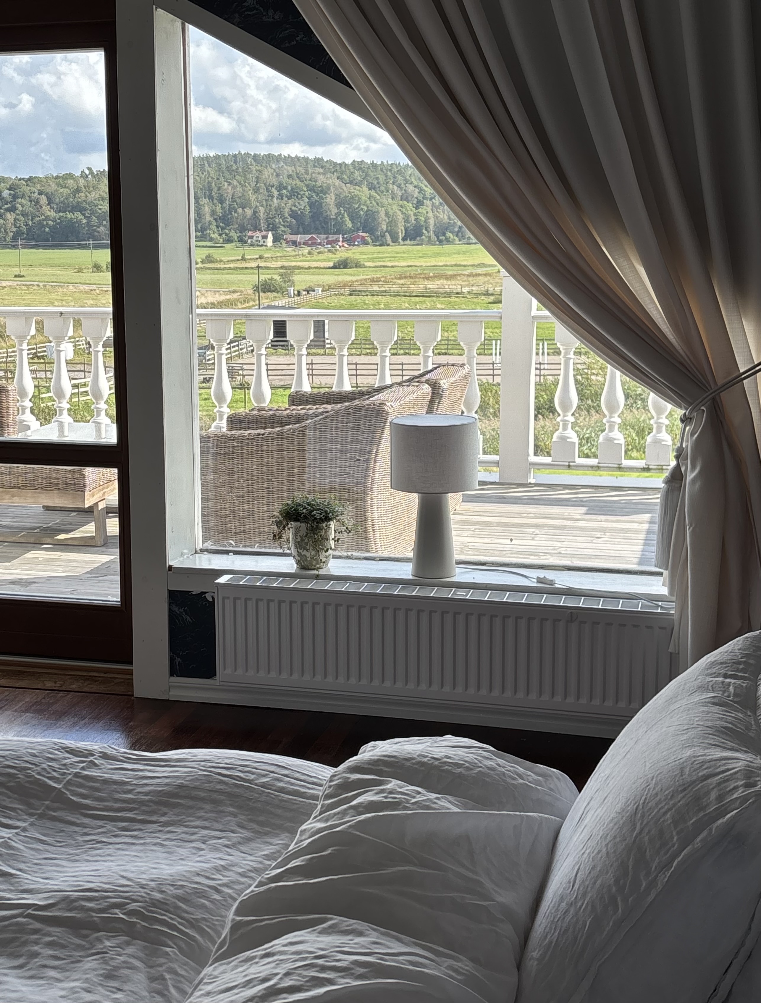 Bild på ett av rummen, Annas Gård